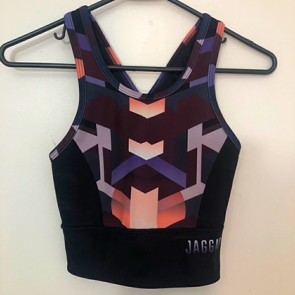 NWOT Jaggad Size Small Sports Bra